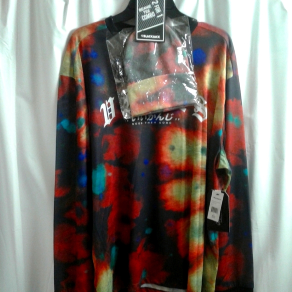 HOLIDAY SALE,,NEW W/ TAG'S  HAT & LONG SLEEVE SHIRT XL